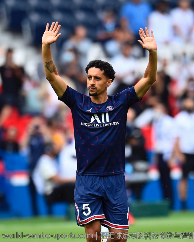 羽毛球运动的科技创新与智能设备应用探讨